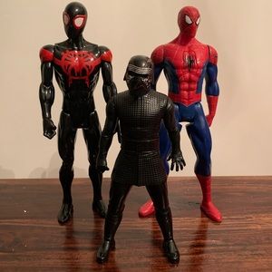 Lot of 2 action figures Spider-Man, Kylo Ren, miles morales Spider-Man